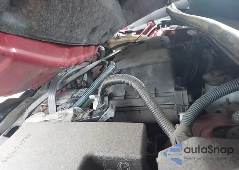 2015 Toyota Rav4 Le z USA, uszkodzony, nr VIN JTMZFREV6FJ058888